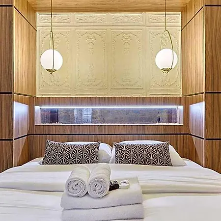 Magnificent New Louvre - Palais Royal Hotel 2*